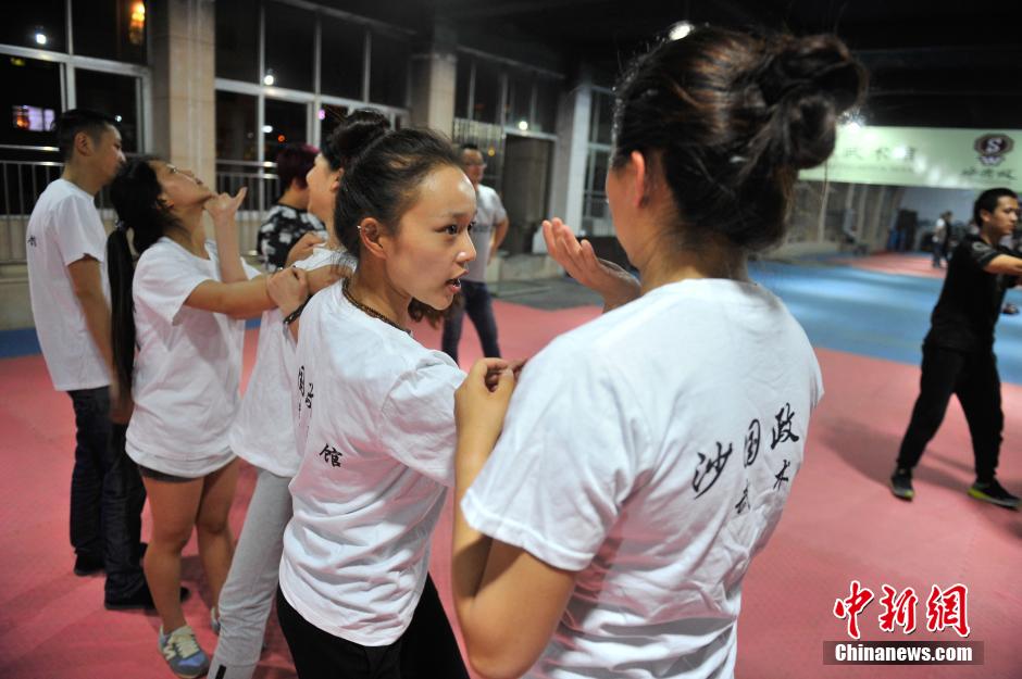 �����������γ���