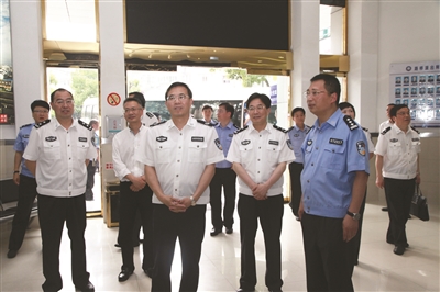 图片新闻