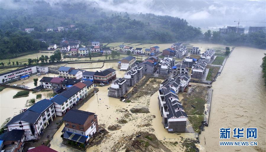 ��һ�ֱ�����Ϯ