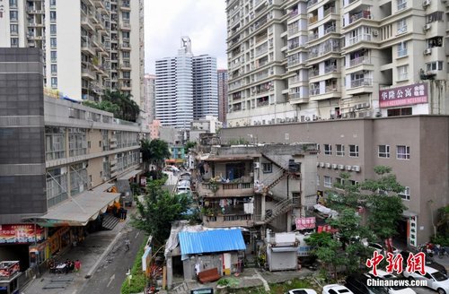 深圳钉子户坚守16年