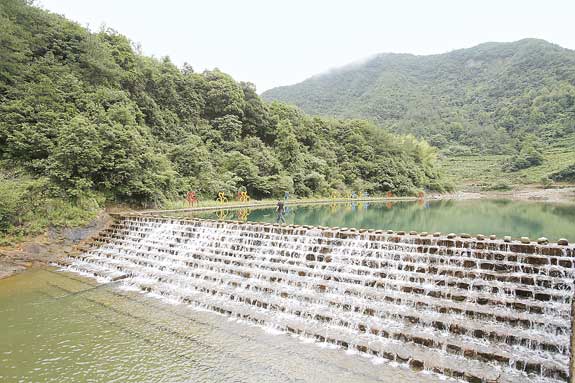 浦江"月牙湖"越来越萌