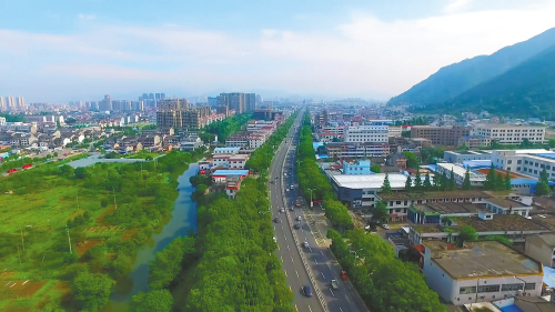 【台州日报】黄岩美丽公路为台州"山海水城"添彩