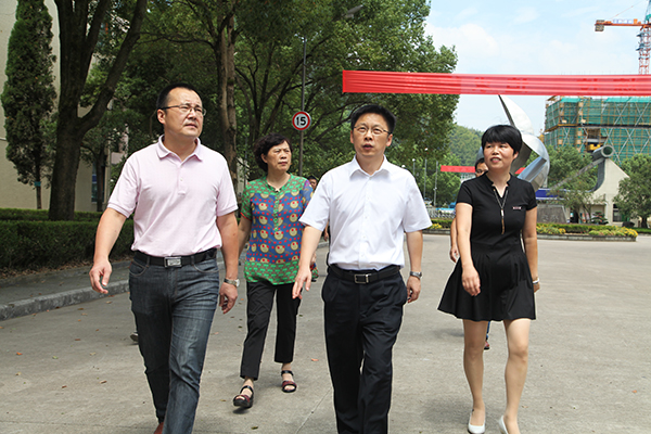 当好遂昌人民满意的教师 办好遂昌人民满意的教育