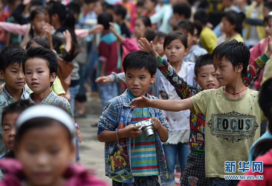 山区娃娃的摄影梦