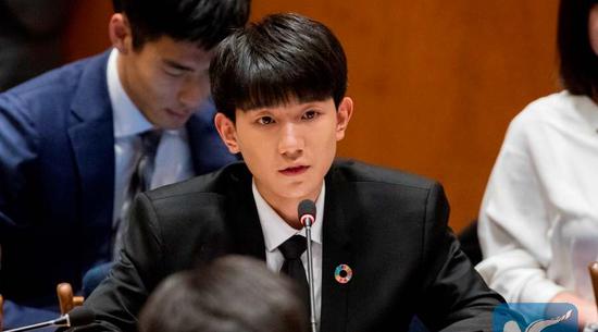 王源参加联合国青年论坛 英文口音惹争议