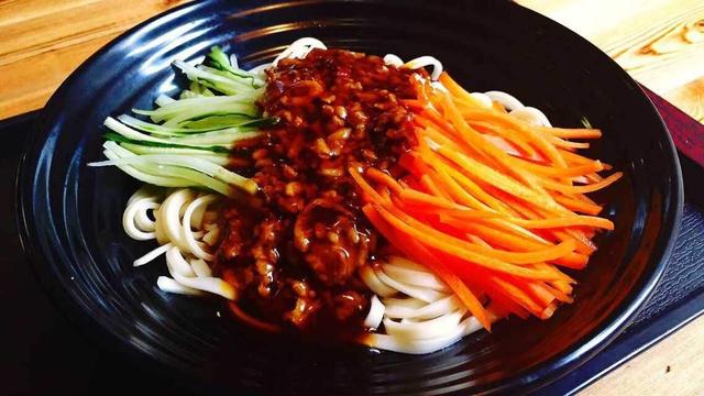 你吃过的最好吃的让你回味无穷的.面条有哪些