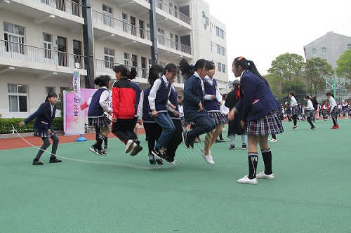 松门二小:跃动梦想 绳采飞扬