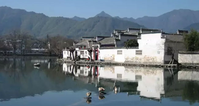雷山县有多少人口_雷山县县委书记杨锦青(3)