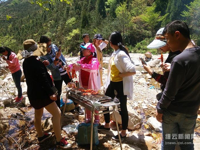 ＂粽＂意缙云美食 上海客人“点赞”免费游大洋