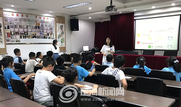 北园社区开展暑期青少年英语小达人学习活动