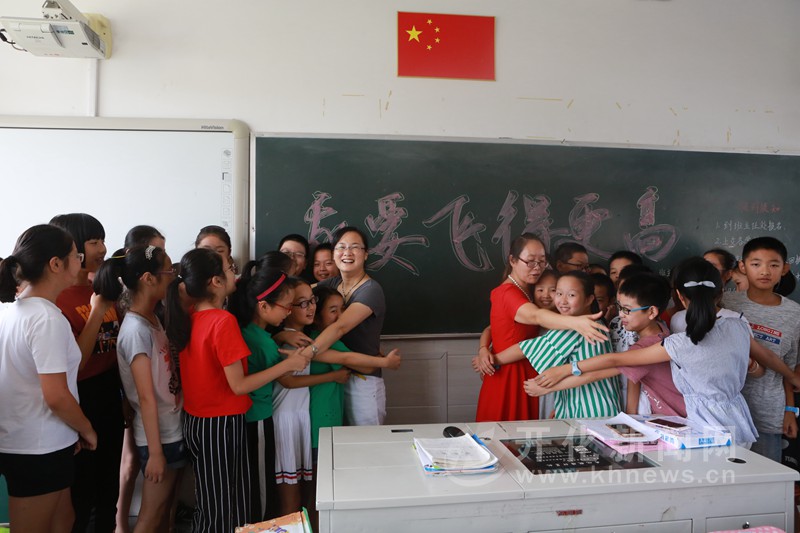 开化县各中小学校迎来开学日