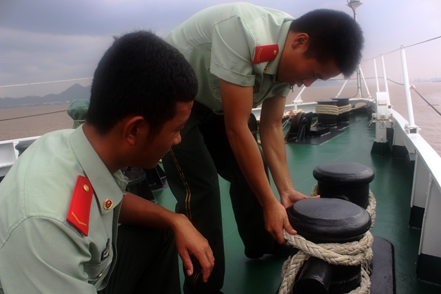 汗水挥洒警营 青春奉献海警