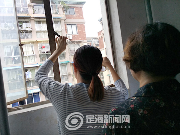 紫竹社区做好台风安全隐患排查工作