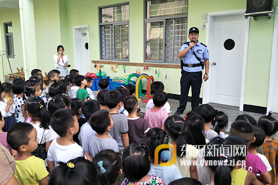 城东中心幼儿园:加强防暴演练,提升安全意识-东