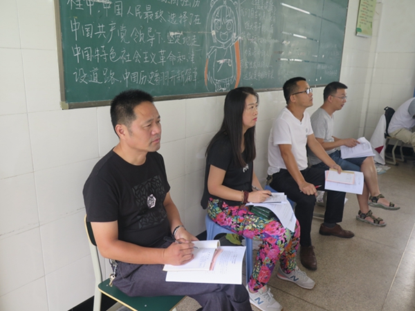 桐乡一中开展师徒结对展示课活动