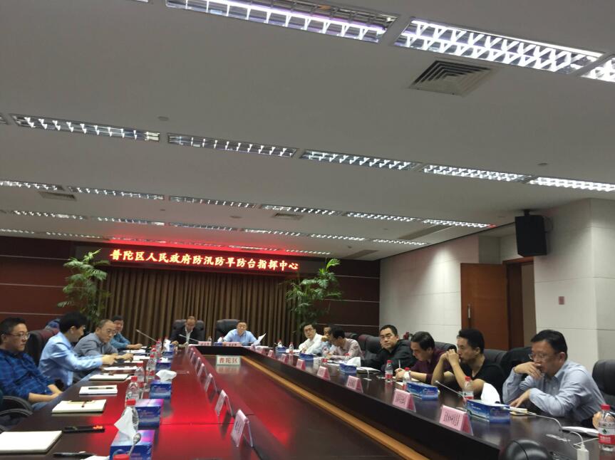 区委书记张立军,区委副书记,区长潘晓辉,副区长丁伟民,杨海滨等参加