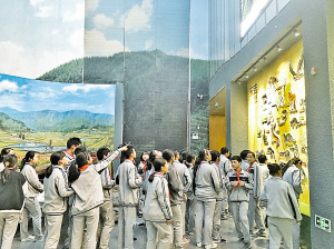 近5000名中学生感受家乡人文历史