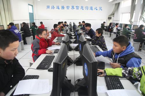 桐乡市举办2017小学生Scratch趣味编程现场赛