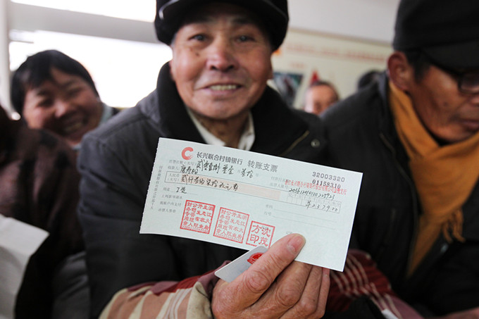 怀孕一个月胎儿图_律师一个月收入