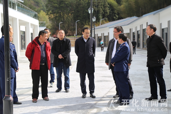 鲁霞光专题调研财税审计国资招商引资商贸流通和社会事业工作