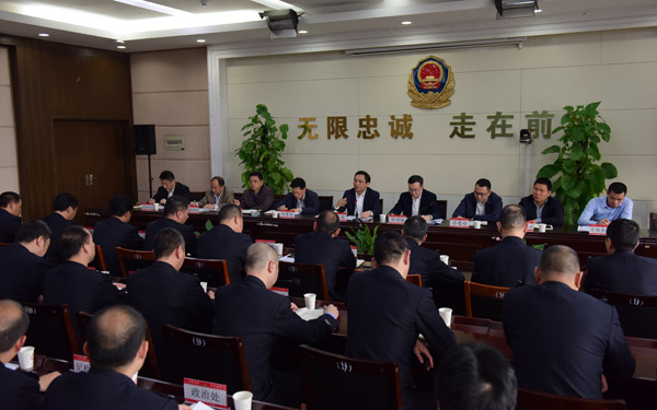 蔡永波在市公安局调研扫黑除恶专项斗争工作时