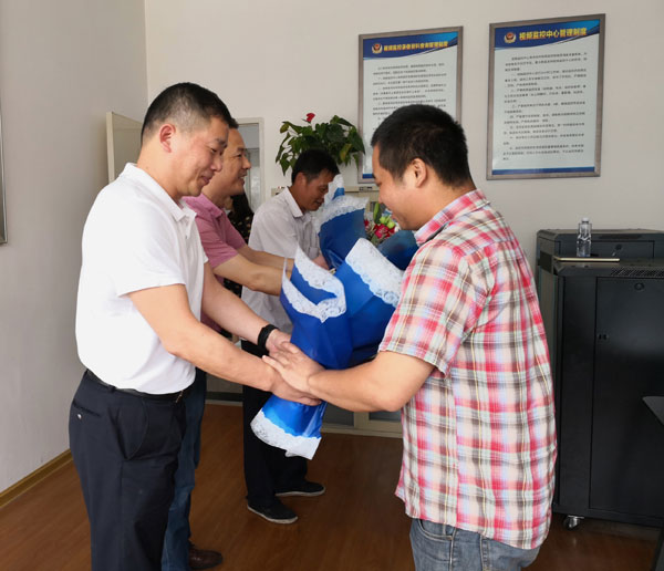 临海市外来人口多少_薛之谦天外来物图片
