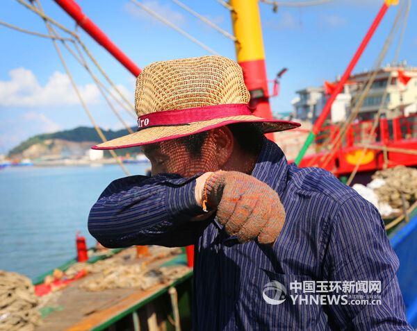 高温下的玉环经济建设者——渔民