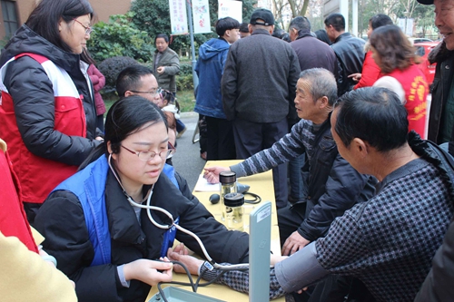 文明实践志愿行 青春奉献新时代(图)