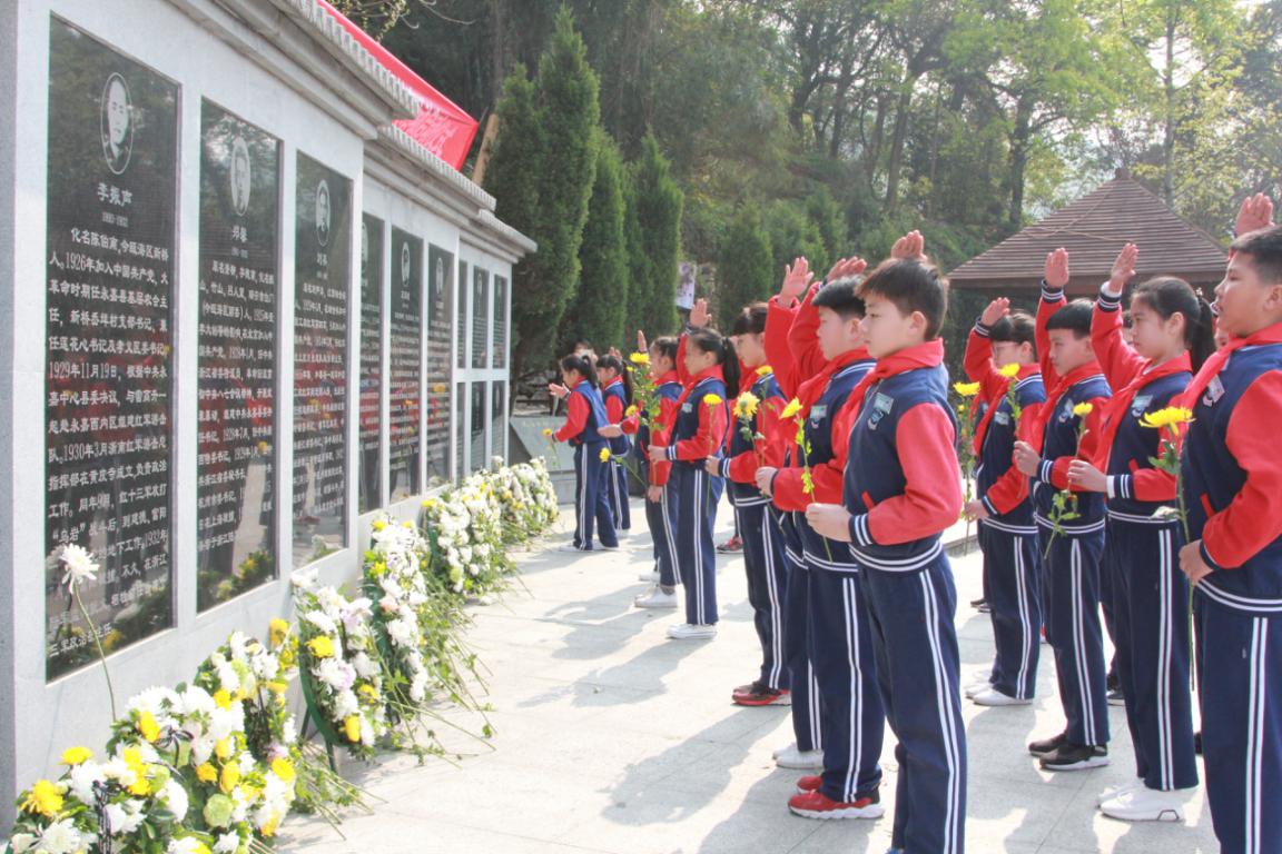 甌海區舉行2019年“清明祭英烈”主題活動啟動儀式