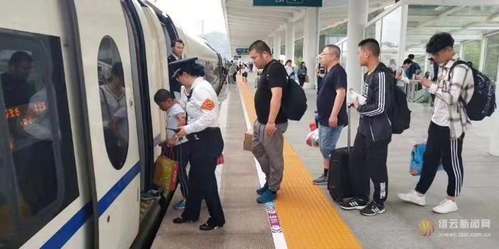 同时提前与地方部许杨青门联系旅客滞留的疏散工作