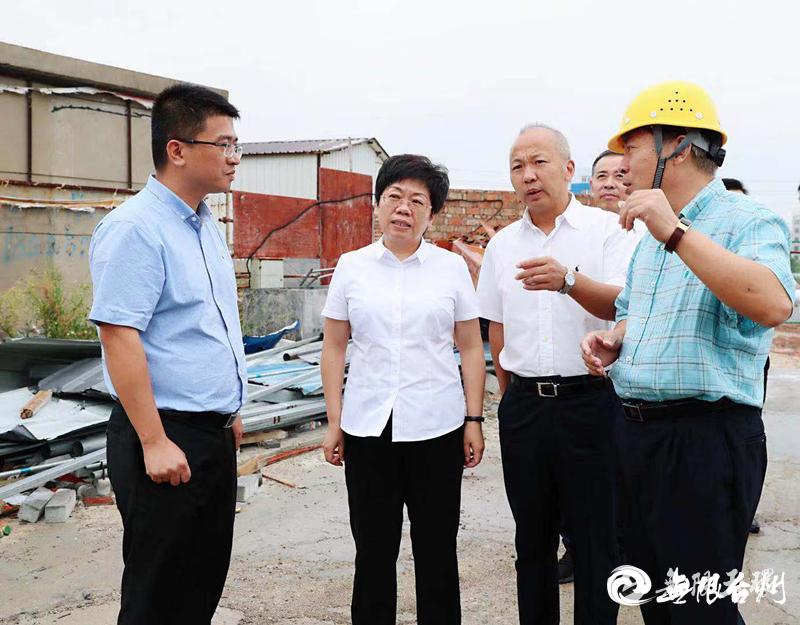 今天(9月30日)下午,浙江省副省长,台州市委书记陈奕君来玉环检查指导