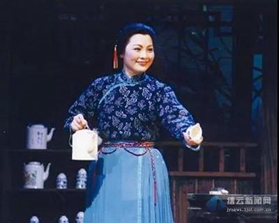 越剧送凤冠曲谱_越剧送凤冠老旦照片(3)