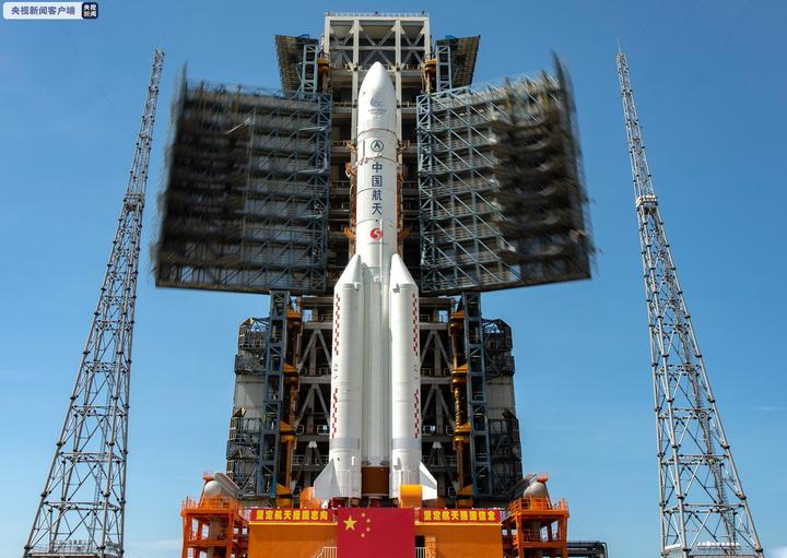 中国首次火星探测任务探测器成功发射