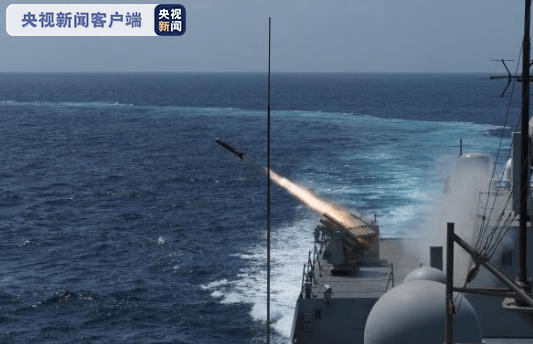 火力全开！中国海军护航编队亚丁湾实弹练兵