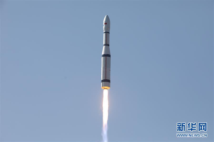 我国“一箭13星”成功发射NewSat9-18卫星 搭载发射电子科技大学号卫星、北航空事卫星一号、八一03星 