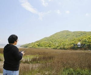 无人机助力除草-岱山新闻网