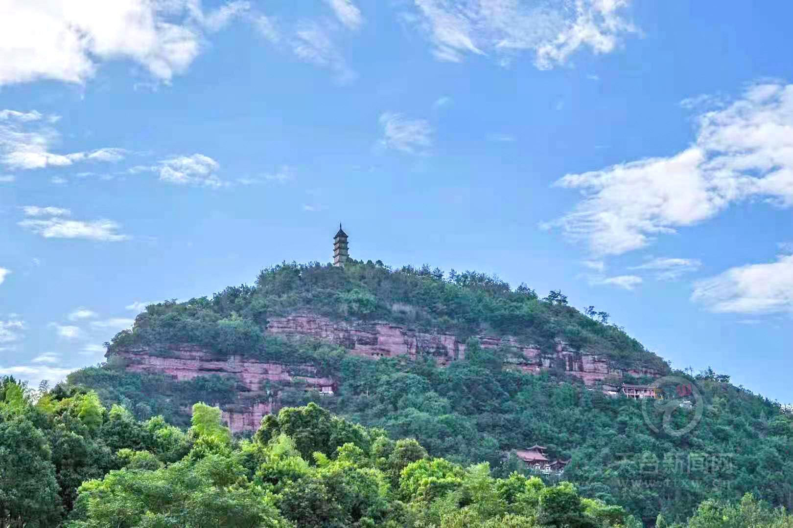 天台和合第一山赤城山