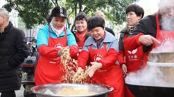 �������������ͷ׵�ɫ��