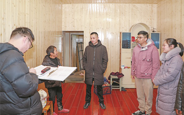 1月23日，佩弦湖区块二期项目征迁房屋评估工作全面启动