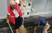 做了3年志愿服務，寧波這位老人成了小區“紅管家”