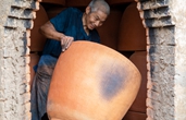 金華土陶非遺傳承人：800℃的爐火旁堅守傳統技藝