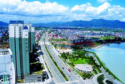 "中国蜜橘之乡"——黄岩,位于浙江黄金海岸线中部,东界椒江区,路桥