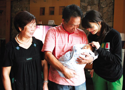 英雄父亲诉说坚强