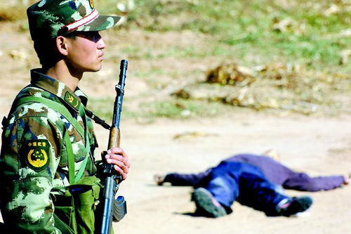 高博抓捕中被击毙 内蒙越狱案审讯已全面展开