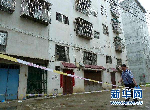 广西出动250余警力侦查地税局长被灭门案组图