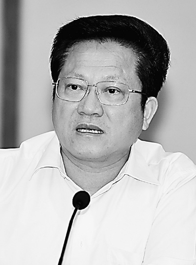 广州市委书记张广宁:基层管理不能再搞"小马拉大车"