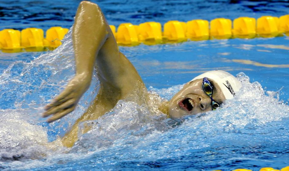 孙杨夺得男子1500米自由泳决赛冠军并打破世界纪录