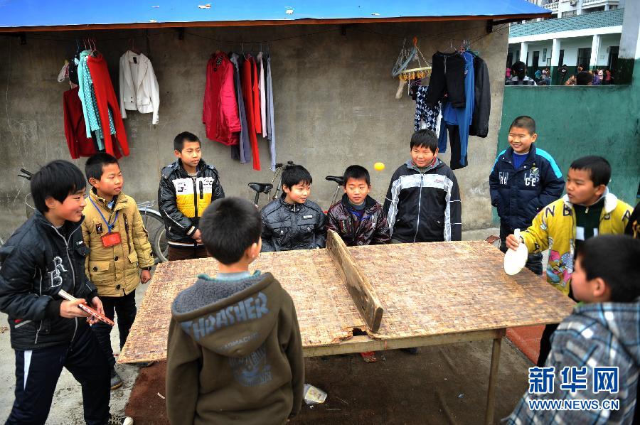 浙江椒江:民工子弟入学难 "黑校"夹缝中生存