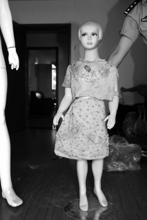 鄞州警方发布协查通告 看到过穿类似衣服的小女孩吗