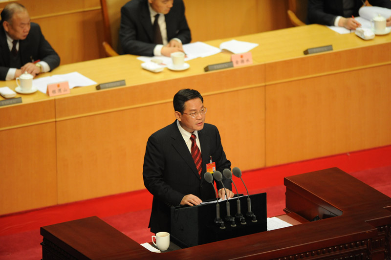 1月25日,李强在作政府工作报告.新华社记者 鞠焕宗 摄